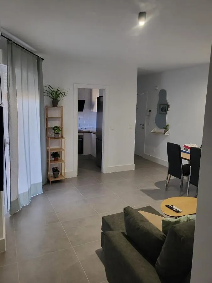 Apartamento De 3 Dormitorios Jardinillos Centro Jaén España