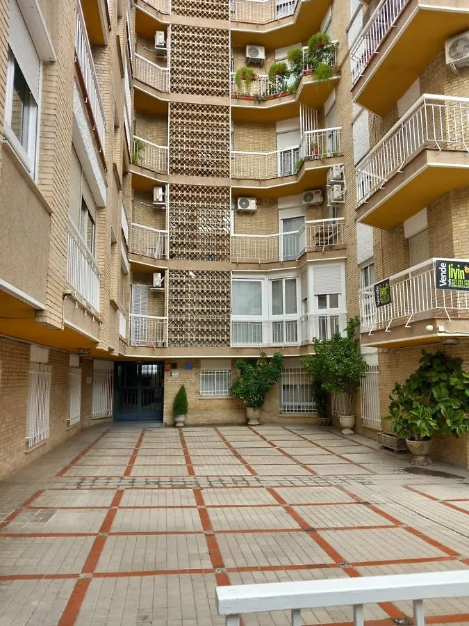 Apartamento De 3 Dormitorios Jardinillos Centro Jaén
